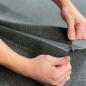 Preview: Doppelseitiges Dichtband MicroSealant 2,5 cm x 5 m andrücken