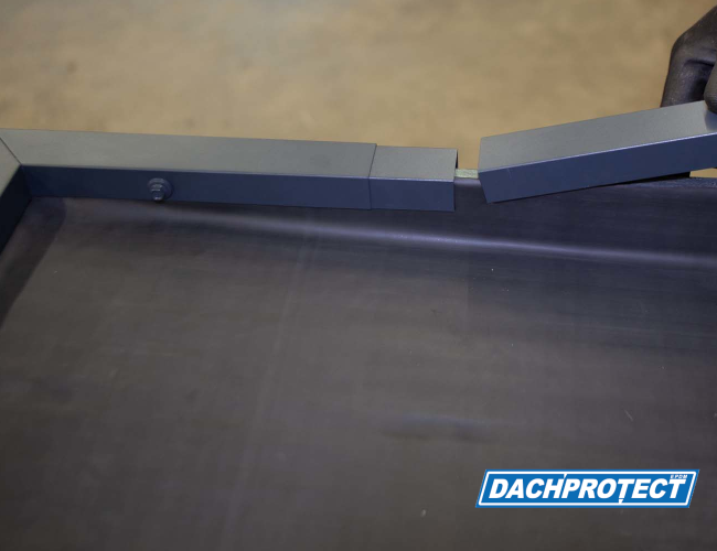 Preview: Verbinder CUBE Anthrazit RAL 7016 für Profil und Ecke Verarbeitung