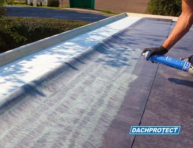 Preview: EPDM Kontaktkleber SprayBond 750 ml Sprühdose auftragen
