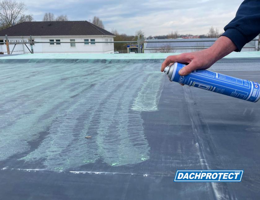 Verklebung auf Beton, PU-Dämmung, Holz, Metall, Bitumen